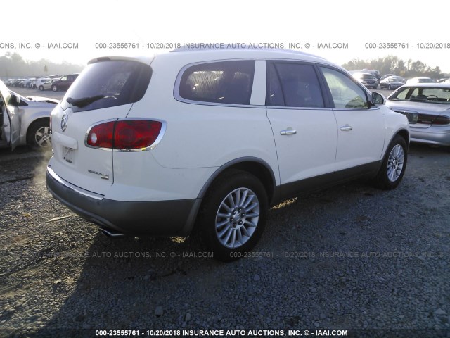 5GALRBED0AJ154084 - 2010 BUICK ENCLAVE CXL WHITE photo 4