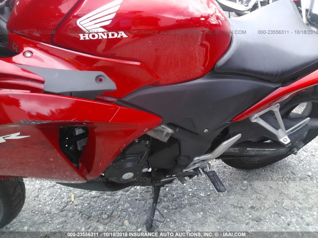 MLHMC4101D5300747 - 2013 HONDA CBR250 R RED photo 9