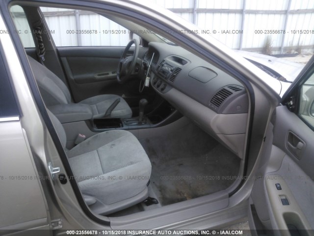 4T1BE32K53U173113 - 2003 TOYOTA CAMRY LE/XLE/SE GOLD photo 5