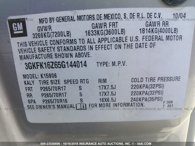 3GKFK16Z65G144014 - 2005 GMC YUKON XL K1500 GRAY photo 9