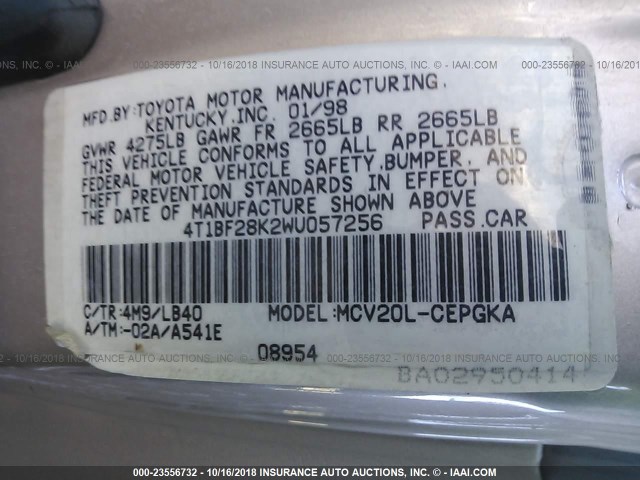 4T1BF28K2WU057256 - 1998 TOYOTA CAMRY CE/LE/XLE 棕色 照片 9