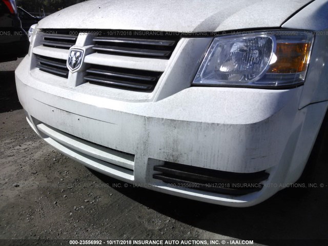 2D4RN4DE0AR203440 - 2010 DODGE GRAND CARAVAN SE WHITE photo 6