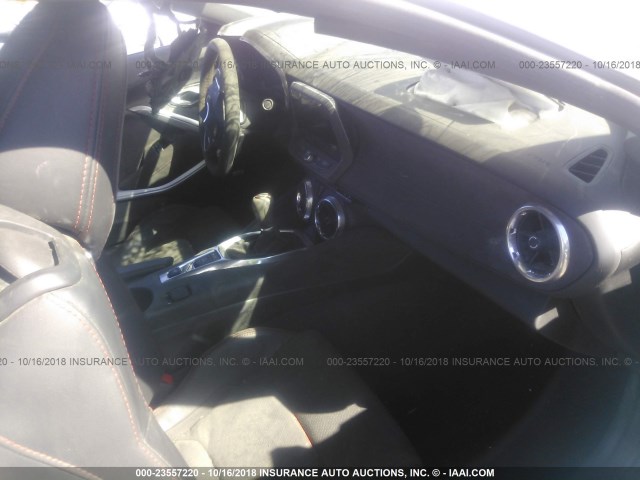1G1FJ1R67H0178920 - 2017 CHEVROLET CAMARO ZL1 白色 照片 5