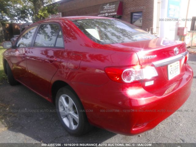 2T1BU4EE5BC630937 - 2011 TOYOTA COROLLA S/LE RED photo 3