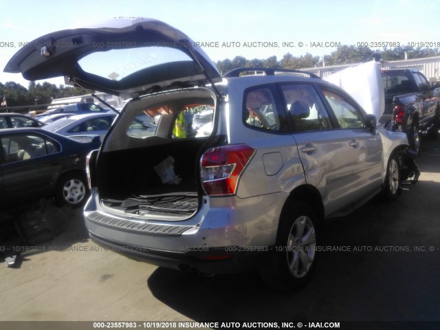 JF2SJABC8FH544633 - 2015 SUBARU FORESTER 2.5I SILVER photo 4