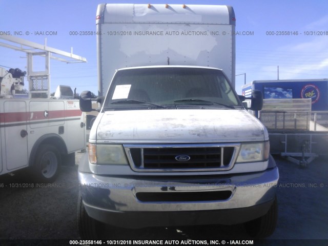 1FDAE55S03HA48886 - 2003 FORD E550 E550 SUPER DUTY CTWY VAN WHITE photo 7