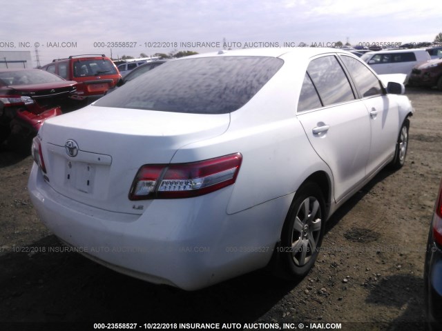 4T1BF3EK8AU542214 - 2010 TOYOTA CAMRY SE/LE/XLE WHITE photo 4