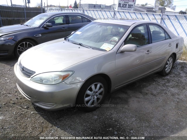 4T1BF30K72U512677 - 2002 TOYOTA CAMRY LE/XLE/SE 棕色 照片 2