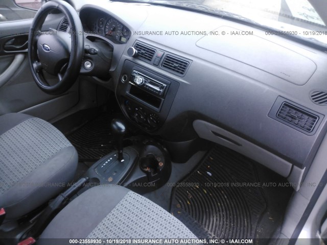 1FAHP34N07W264516 - 2007 FORD FOCUS ZX4/S/SE/SES 银色 照片 5