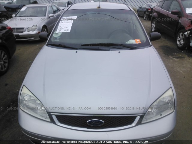 1FAHP34N07W264516 - 2007 FORD FOCUS ZX4/S/SE/SES 银色 照片 6