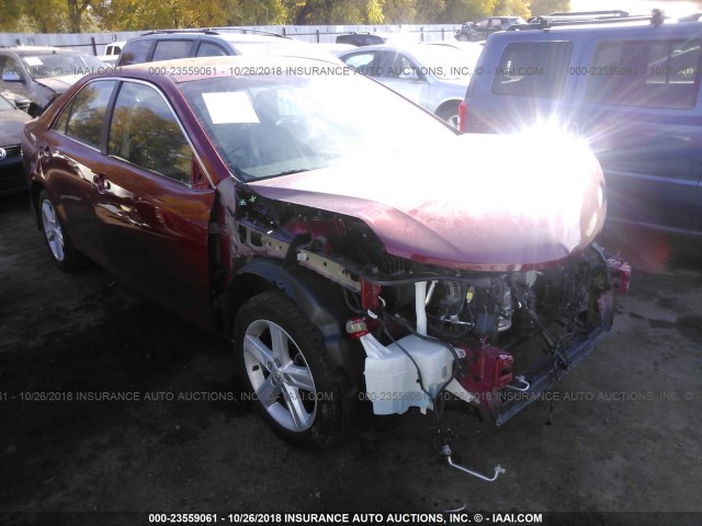 4T1BF1FK8CU569371 - 2012 TOYOTA CAMRY SE/LE/XLE RED photo 1
