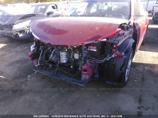 4T1BF1FK8CU569371 - 2012 TOYOTA CAMRY SE/LE/XLE RED photo 6