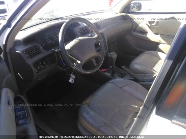 4T1BF22K5VU921336 - 1997 TOYOTA CAMRY CE/LE/XLE 白色 照片 5