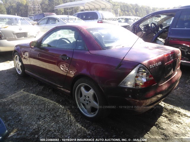 WDBKK47F8XF093196 - 1999 MERCEDES-BENZ SLK 230 KOMPRESSOR MAROON photo 3