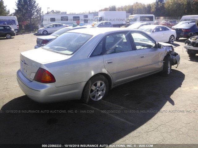 4T1BF28B1YU071071 - 2000 TOYOTA AVALON XL/XLS SILVER photo 4