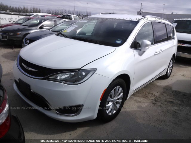 2C4RC1BG6JR211449 - 2018 CHRYSLER PACIFICA TOURING L WHITE photo 2