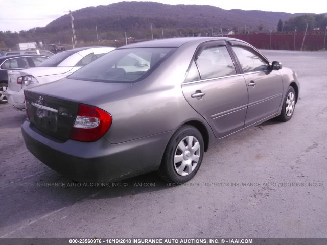 4T1BE32K23U669535 - 2003 TOYOTA CAMRY LE/XLE/SE Сұр фото 4