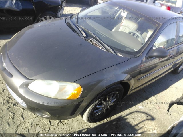 1C3EL56U31N568062 - 2001 CHRYSLER SEBRING LXI GRAY photo 2