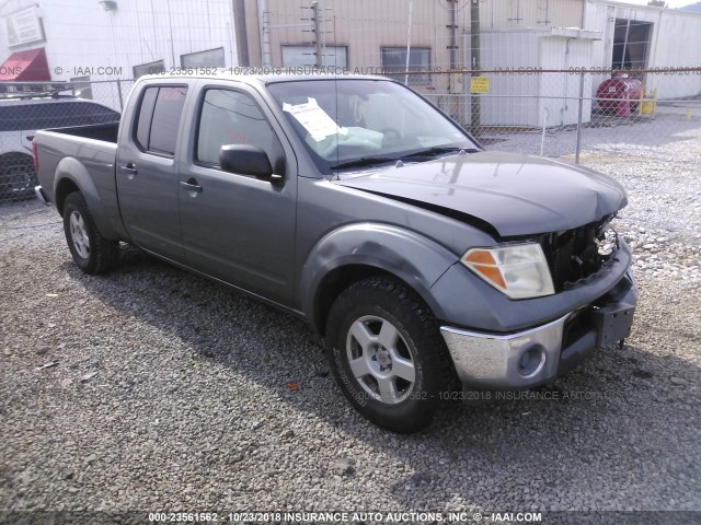 1N6AD09U27C404583 - 2007 NISSAN FRONTIER CREW CAB LE/SE/OFF ROAD GRAY photo 1