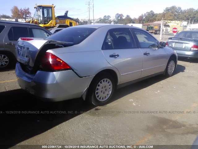 1HGCM56116A075938 - 2006 HONDA ACCORD VALUE SILVER photo 4