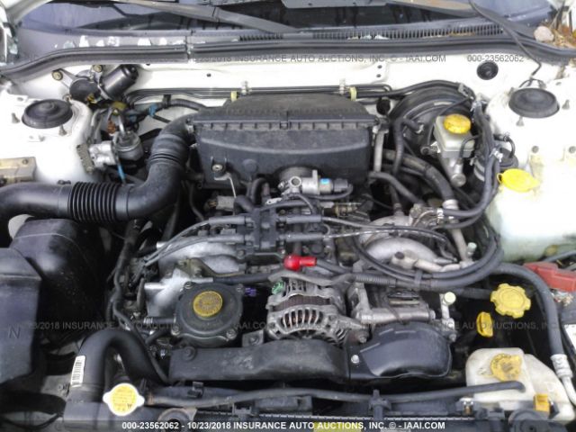 JF1SF656X1H717313 - 2001 SUBARU FORESTER S 白色 照片 10