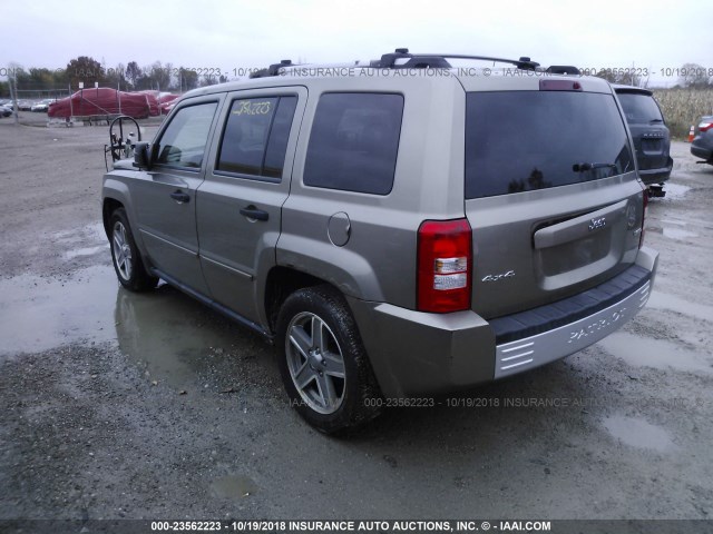 1J8FF48W37D397224 - 2007 JEEP PATRIOT LIMITED GRAY photo 3