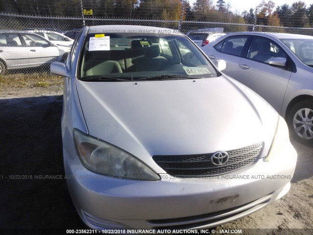4T1BE32K33U190007 - 2003 TOYOTA CAMRY LE/XLE/SE SILVER photo 6