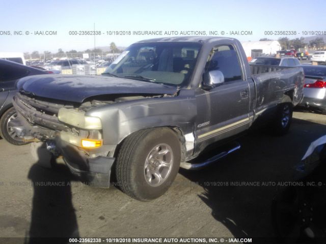 1GCEC14W2XE209545 - 1999 CHEVROLET SILVERADO C1500 GRAY photo 2