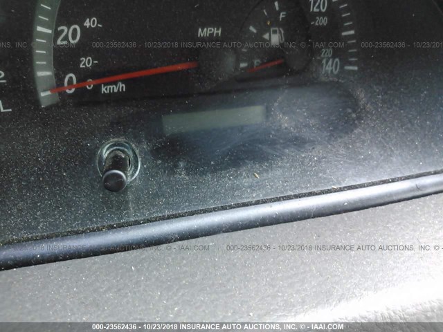 JTDBE32KX20064642 - 2002 TOYOTA CAMRY LE/XLE/SE WHITE photo 7