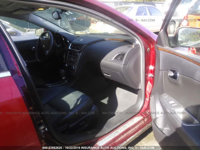 1G1ZK57729F238016 - 2009 CHEVROLET MALIBU LTZ 栗色 照片 5