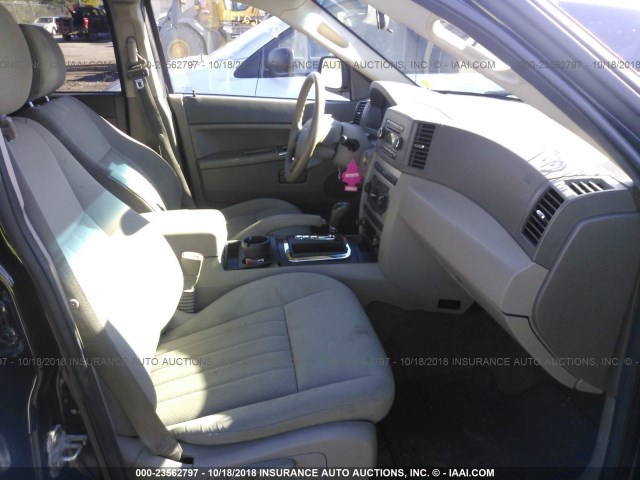 1J4GR48K16C292390 - 2006 JEEP GRAND CHEROKEE LAREDO/COLUMBIA/FREEDOM 黑色 照片 5