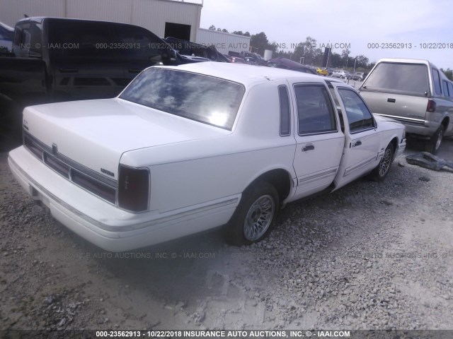 1LNLM81W0TY659295 - 1996 LINCOLN TOWN CAR EXECUTIVE WHITE photo 4