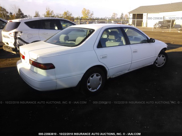 4T1BG22K6XU405986 - 1999 TOYOTA CAMRY CE/LE/XLE 白色 照片 4