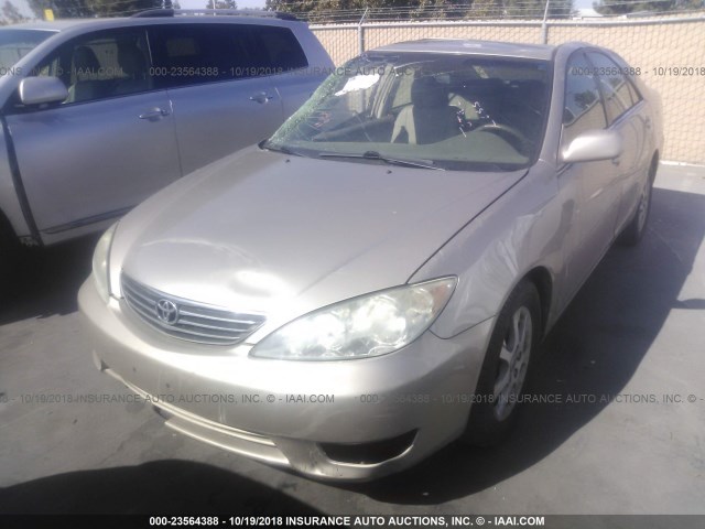 4T1BF30K35U618600 - 2005 TOYOTA CAMRY LE/XLE/SE 金色 照片 2