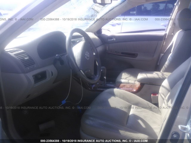 4T1BF30K35U618600 - 2005 TOYOTA CAMRY LE/XLE/SE 金色 照片 5