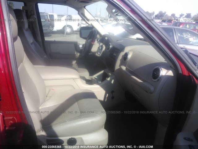 1FMEU15W43LC39868 - 2003 FORD EXPEDITION XLT RED photo 5