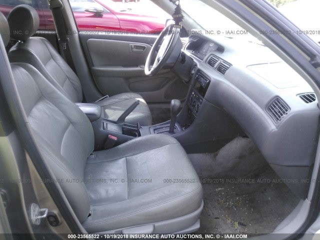 4T1BF22K8YU112708 - 2000 TOYOTA CAMRY LE/XLE GRAY photo 5