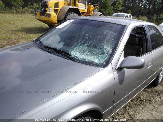 4T1BF22K8YU112708 - 2000 TOYOTA CAMRY LE/XLE GRAY photo 6