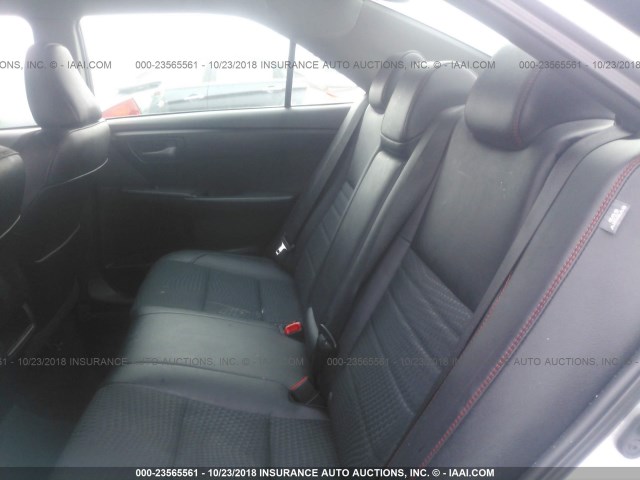 4T1BF1FK9FU958556 - 2015 TOYOTA CAMRY LE/XLE/SE/XSE 银色 照片 8