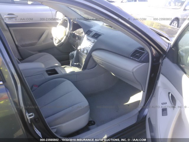 4T1BE46K47U089676 - 2007 TOYOTA CAMRY NEW GENERAT CE/LE/XLE/SE GRAY photo 5