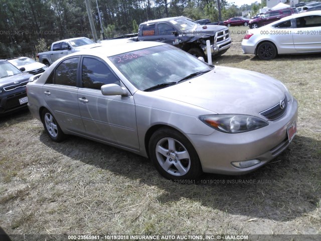 4T1BF32K22U029479 - 2002 TOYOTA CAMRY LE/XLE/SE 金色 照片 1