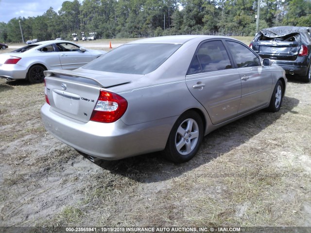 4T1BF32K22U029479 - 2002 TOYOTA CAMRY LE/XLE/SE 金色 照片 4