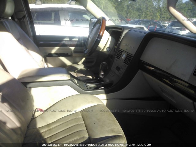 5LMEU88H03ZJ23731 - 2003 LINCOLN AVIATOR 黑色 照片 5