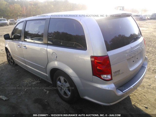 2D4RN3DG7BR626495 - 2011 DODGE GRAND CARAVAN MAINSTREET SILVER photo 3