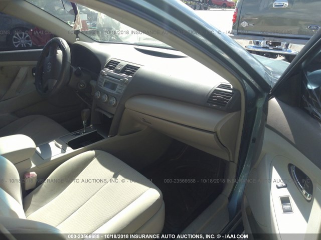 4T1BF3EK4AU530819 - 2010 TOYOTA CAMRY SE/LE/XLE 绿色 照片 5