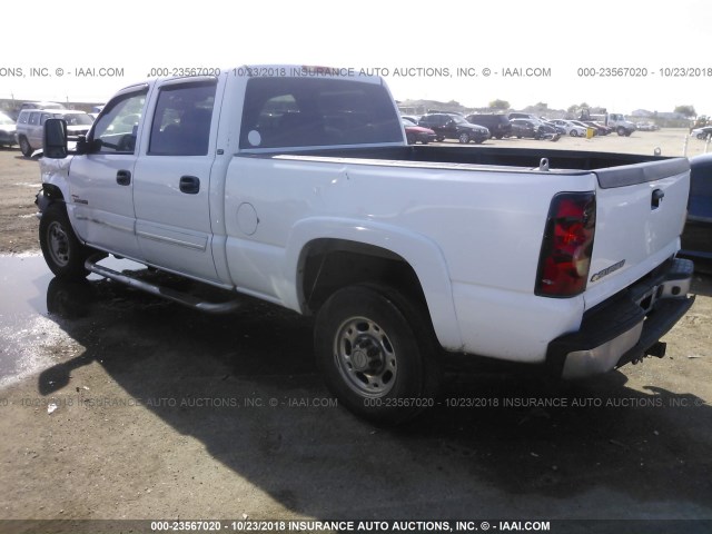 1GCHC23206F103489 - 2006 CHEVROLET SILVERADO C2500 HEAVY DUTY WHITE photo 3