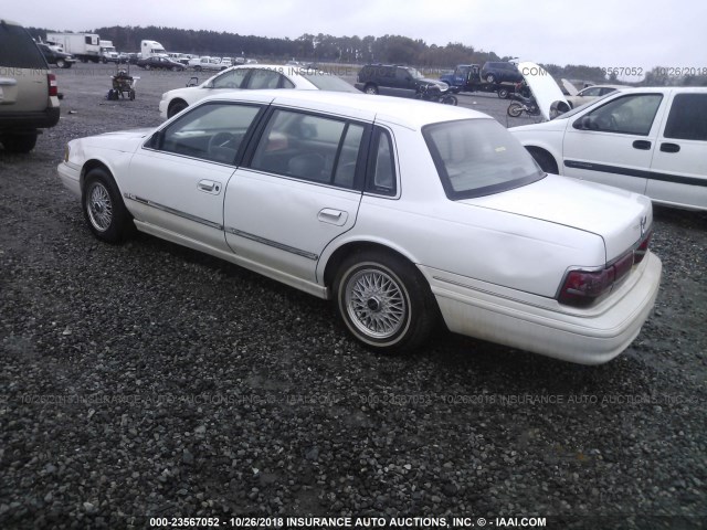 1LNLM9745RY603597 - 1994 LINCOLN CONTINENTAL EXECUTIVE WHITE photo 3