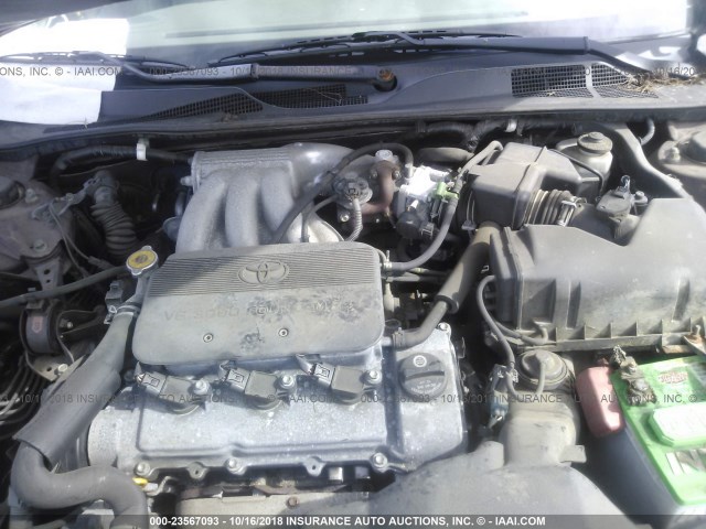 4T1BF30K22U034300 - 2002 TOYOTA CAMRY LE/XLE/SE 红色 照片 10
