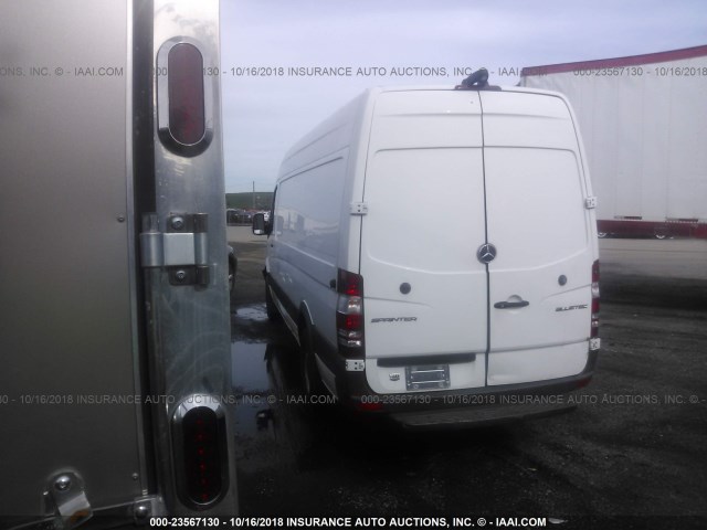 WD3PE8DCXF5998358 - 2015 MERCEDES-BENZ SPRINTER 2500 WHITE photo 3