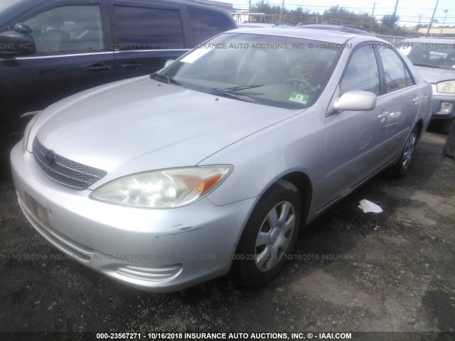 4T1BE32K33U201779 - 2003 TOYOTA CAMRY LE/XLE/SE Күміс фото 2